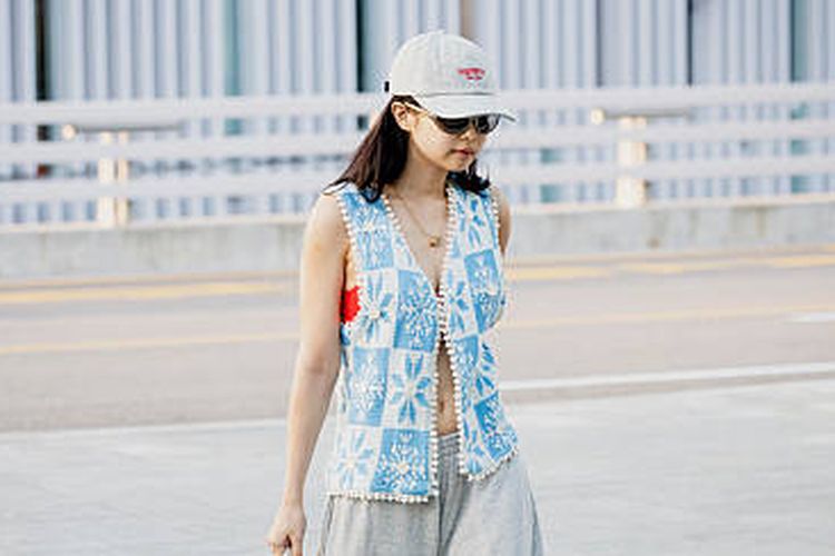 INCHEON, SOUTH KOREA - JULY 11: Jennie of BLACKPINK is seen leaving Incheon International Airport for attending for attending 'DEADLINE' World Tour in Los Angeles on July 11, 2025 in Incheon, South Korea. (Photo by LEE JEONG MU/Imazins via Getty Images)
