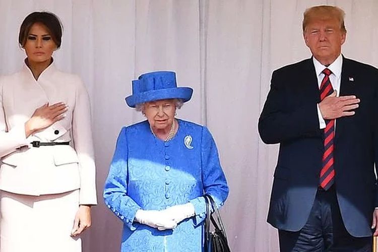 Donald Trump dan Melania bersama Ratu Elizabeth II.