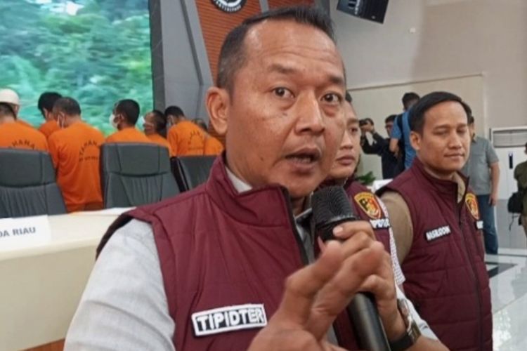 60 Hektare Hutan Dirambah dan Ditanami Sawit, Anggota DPRD Kampar Ditetapkan Tersangka