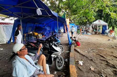 Cerita Korban Kebakaran Pasar Gembrong Saat Rayakan Lebaran di Pengungsian