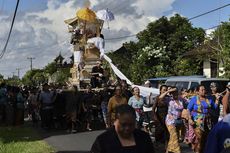 7 Upacara Adat di Bali, dari Ngaben hingga Galungan 