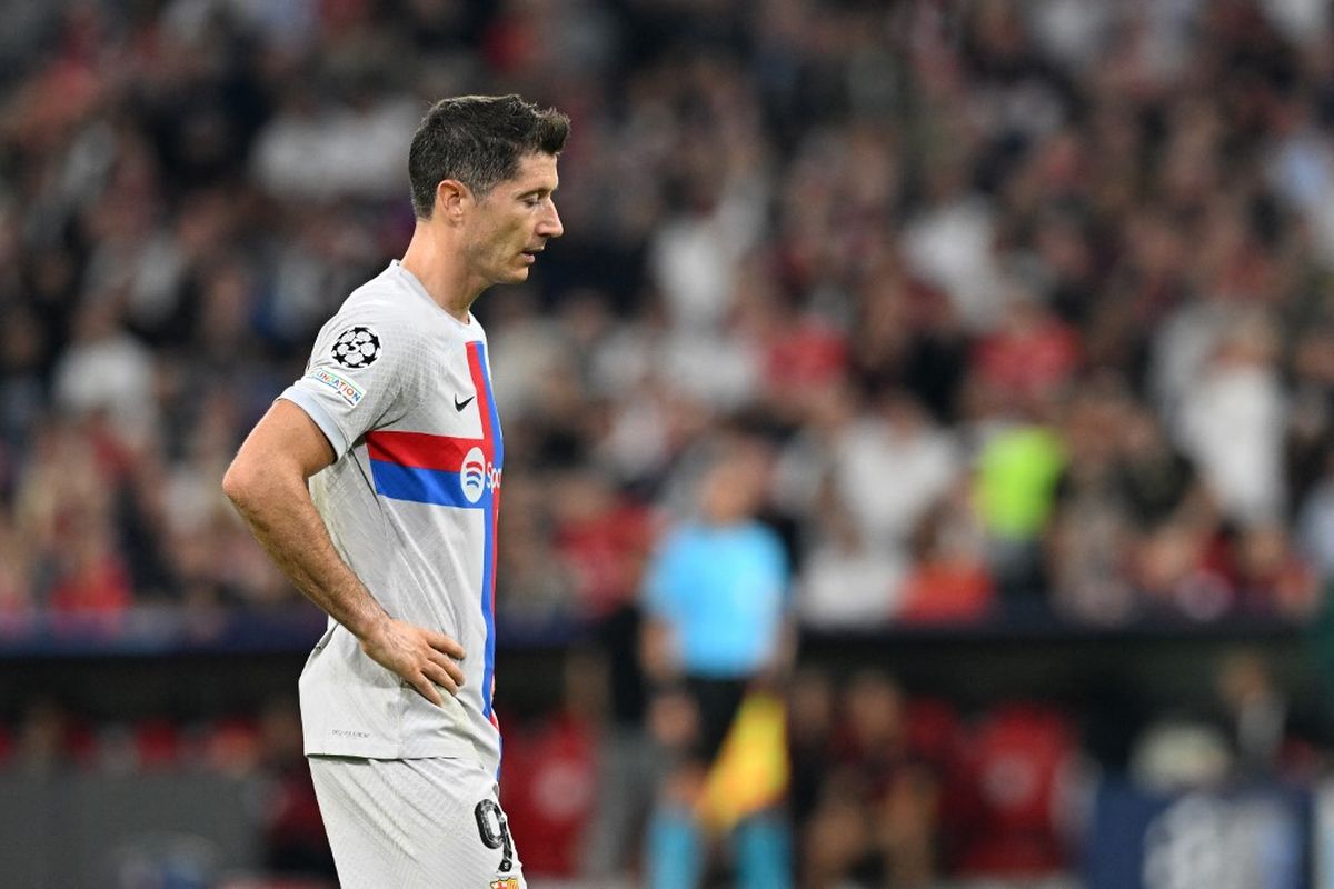 Ekspresi Robert Lewandowski dalam laga matchday kedua Grup C Liga Champions 2022-2023 antara Bayern Muenchen dan Barcelona di Stadion Allianz Arena, Muenchen, Jerman, Rabu (14/9/2022) dini hari WIB.