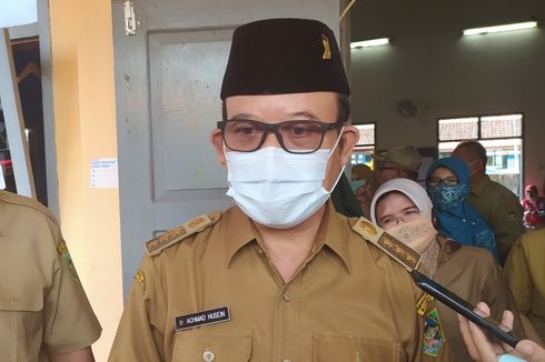 Bupati Banyumas Uji Coba Minyak Kayu Putih untuk Terapi Covid-19