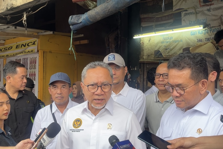 Zulhas Minta Warga Tak Panic Buying, Stok Pangan Aman