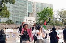 Massa Aksi Tulis Tuntutan dengan Bahasa Arab agar Solidaritas untuk Palestina Didengar Timur Tengah