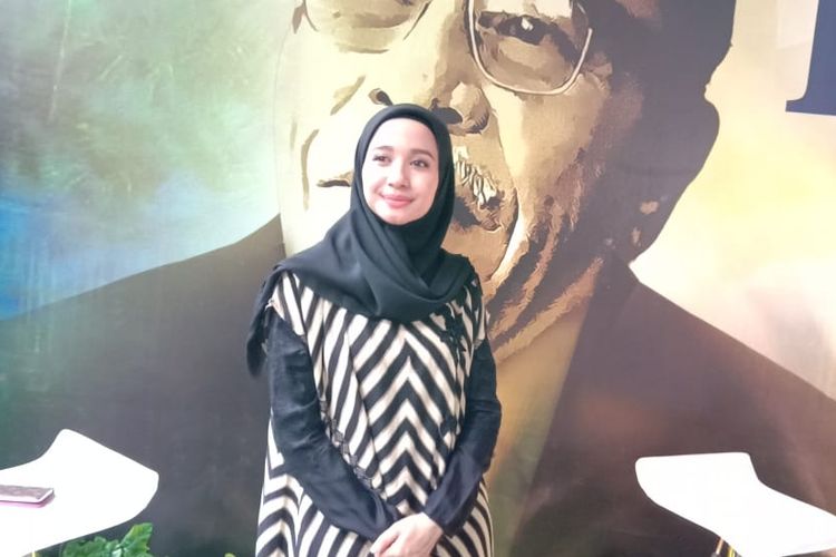 Laudya Cynthia Bella menghadiri jumpa pers film Buya Hamka di kantor Falcon Pictures, Duren Tiga, Jakarta Selatan, Senin (25/3/2019).