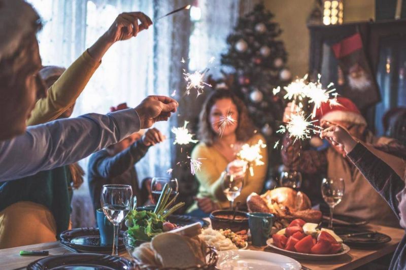 Pesan Natal dari Berbagai Tokoh, Ganjar Ingin Kekompakan Bermerah Putih hingga Anies Suarakan Persatuan