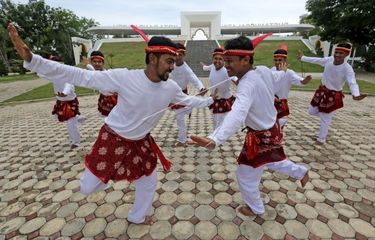 Contoh akulturasi budaya masyarakat di nusantara dengan ajaran islam