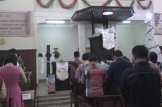 Khidmatnya Misa Natal di Gereja 