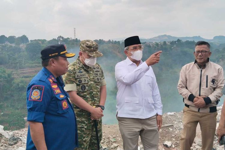 Farhan Duga Ada Transaksi Buang Sampah Ilegal di Lahan Terbakar Punclut, Lokasi Disegel