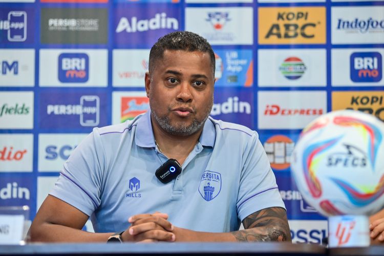 Divaldo Alves pelatih Persita Tangerang yang akan memimpin langsung tim Pendekar Cisadane dalam laga pekan ke-14 Liga 1 2023-2024 antara Persib vs Persita, Minggu (1/10/2023) di Gelora Bandung Lautan Api (GBLA). 