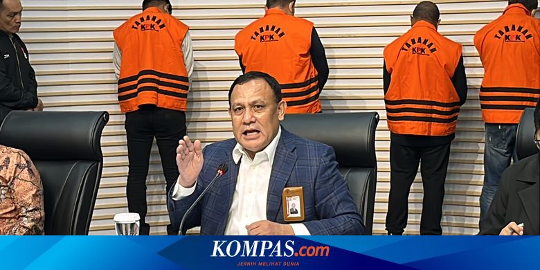 Tak Terima Jadi Tersangka, Masih Aktif "Ngantor", hingga Dicopot Jokowi