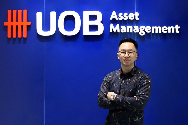 Chief Marketing Officer PT UOB Asset Management Indonesia Widrawan Hindrawan. 