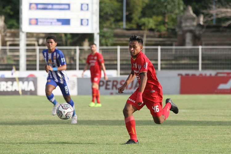 Aksi penyerang Persija Jakarta, Osvaldo Haay, pada laga Liga 1 2021-2022 kontra Persiraja Banda Aceh, Minggu (30/1/2022).