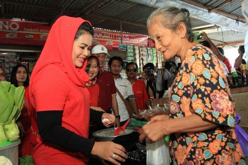 Puti Soekarno Blusukan ke Pasar Besar Ngawi