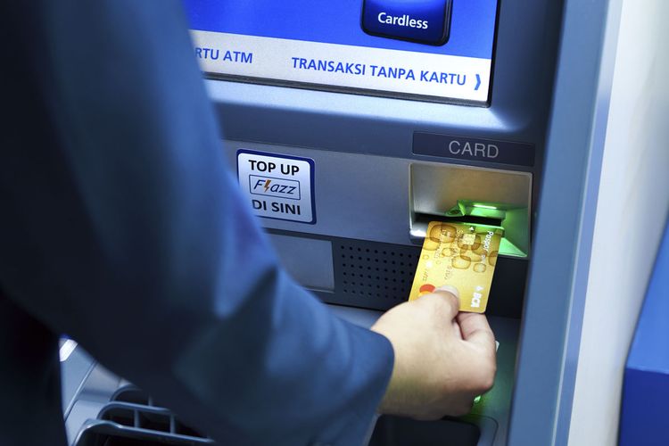 Cara transfer uang lewat ATM BCA dengan mudah dan praktis