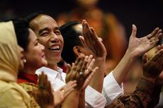 Jokowi dan Iriana Ramaikan Karnaval Kemerdekaan di Bandung