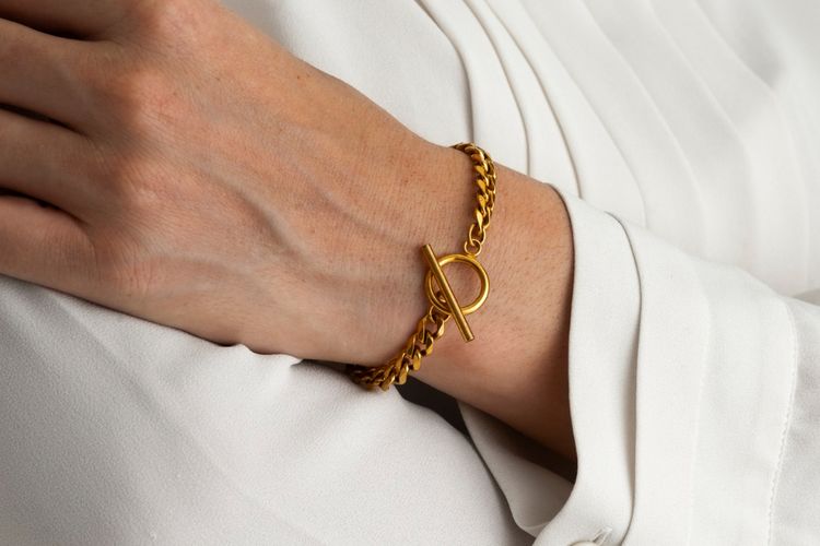 5 Rekomendasi Model Gelang Emas untuk Sehari-hari, Timeless dan Stylish
