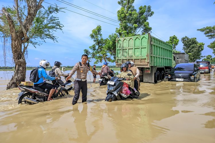 Banjir di Jalan Raya Jrengik, Sampang
