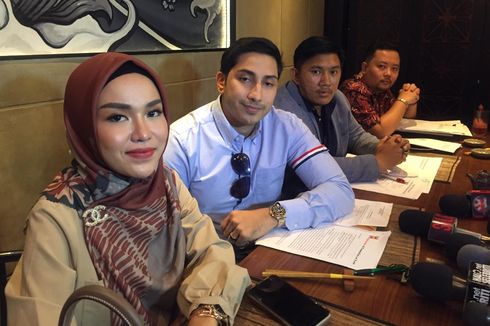 Bisnis Kue Makuta Irwansyah dan Medina Zein Bangkrut di Pekanbaru