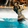 Aktor WaterWorld Universal Studios Hollywood Pingsan Usai Terjun ke Air dari Ketinggian 9 Meter
