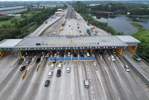Operasi Senyap Menteri PU Rayu Pengusaha Tol, Diskon Nataru 20 Persen