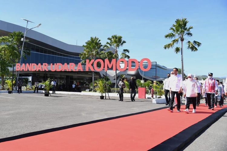 Presiden Jokowi melakukan peresmian Bandara Komodo di Labuan Bajo, Kabupaten Manggarai Barat, NTT, pada Kamis (21/07/2022).