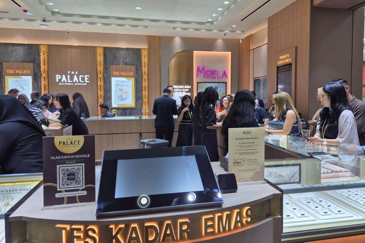 The Palace Jeweler di Paragon Square Mall Kota Sorong
