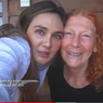 Luna Maya Hadiahkan iPad untuk Ibunya yang Berulang Tahun