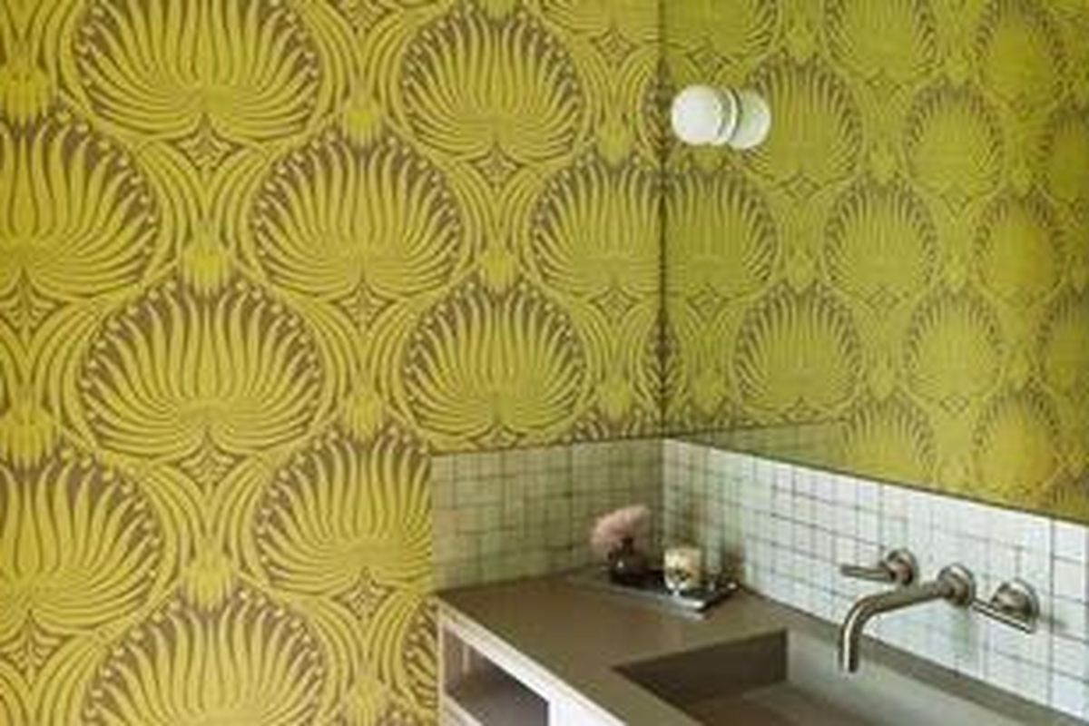 Ada baiknya Anda mempersiapkan warna chartreuse untuk ruangan-ruangan berukuran relatif kecil.