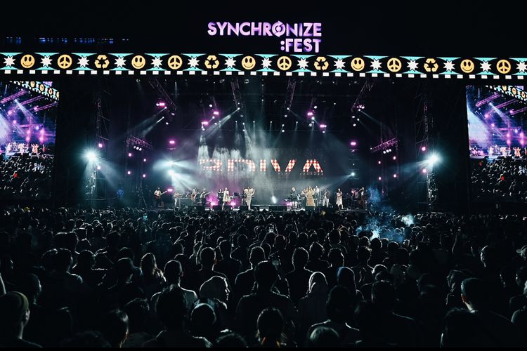 Foto : Hari Terakhir Synchronize Fest 2022, Energiknya Agnez Mo Hingga ...