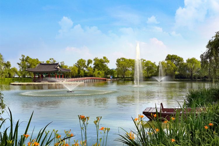 Tempat wisata di Korea Selatan bernama Gungnamji Pond di Seodong Park, Buyeo, Chungcheongnam (dok. https://www.buyeo.go.kr/).