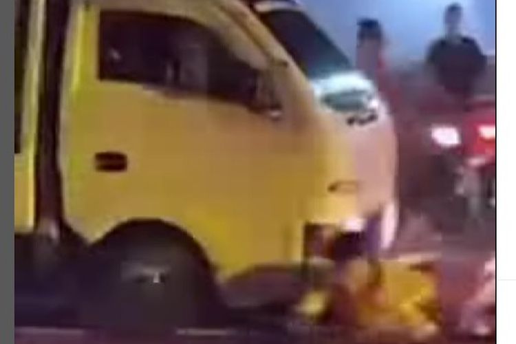 Truk Tabrak Kerumunan Balap Liar di Lampung, 2 Motor Terseret, Massa Mengamuk 