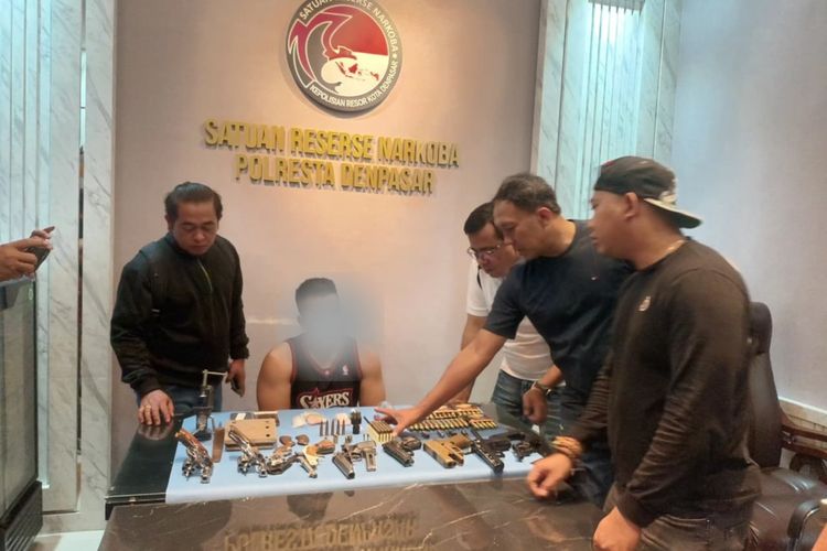 Pelatih MMA di Denpasar Ditangkap Kasus Narkoba, Polisi Temukan 5 Senpi