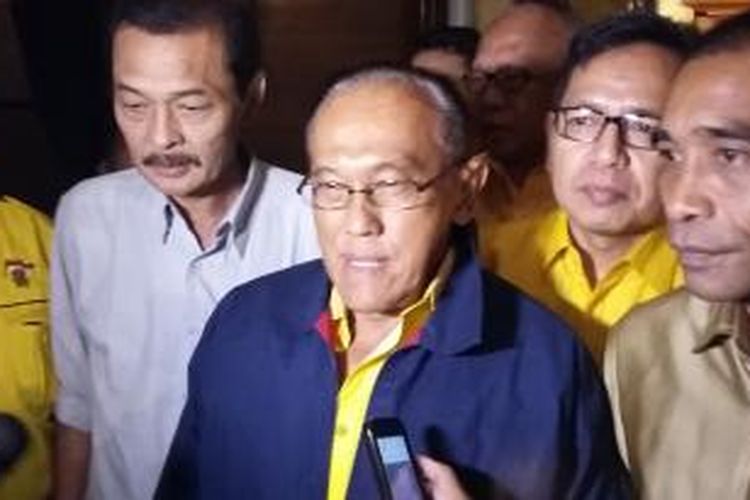 Ketua Umum Partai Golkar hasil Munas Bali, Aburizal Bakrie, saat ditemui di Hotel Sultan, Jakarta, Rabu (3/6/2015).