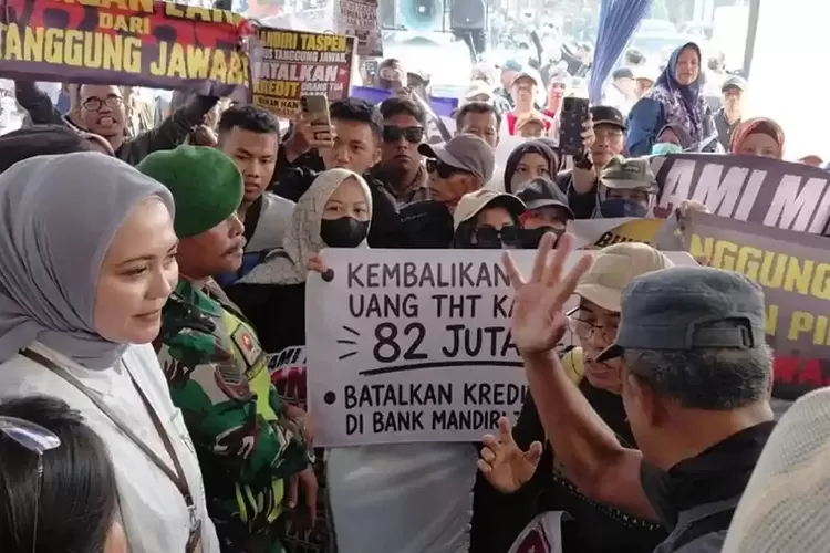 127 Pensiunan Mengaku Dibebani Cicilan hingga Rp 10 Juta per Bulan, Minta Kredit Rp 26 M Dihapus