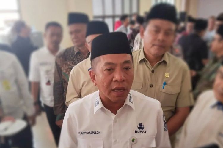 Bupati Karawang Aep Syaepuloh. 