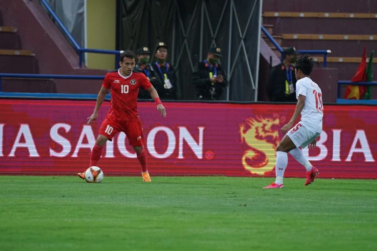 Aksi Egy Maulana Vikri pada laga timnas Indonesia vs Myanmar di Stadion Viet Tri, Phu Tho, Minggu (15/5/2022) sore WIB.