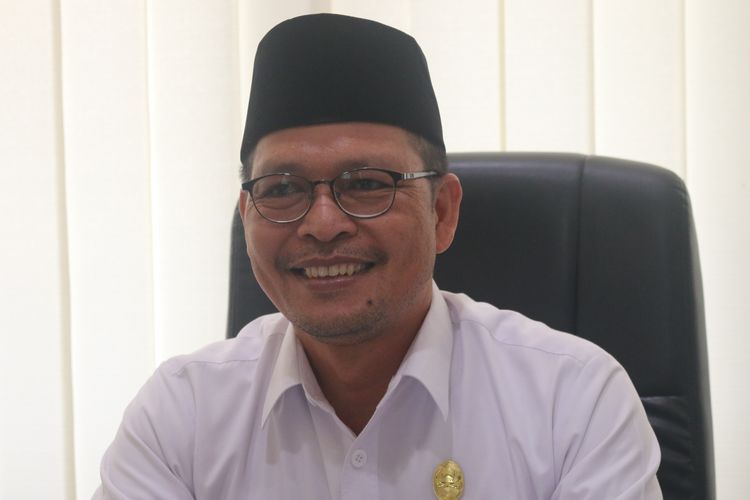 Plt Kasi Pontren Kementerian Agama Lumajang, Abdul Rofik, ketika diminta konfirmasi soal pondok pesantren di Lumajang, Jawa Timur, Senin (1/7/2024).