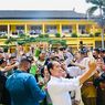 Jokowi Beri Rp 10 Juta untuk Pesan 2 Baju ke Siswa SMKN 4 Jambi, Kepsek: Kita Buatkan 5  