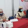 Sambut HUT RI, Petugas Vaksinasi Covid-19 di Polsek Tebet Pakai Baju Pejuang