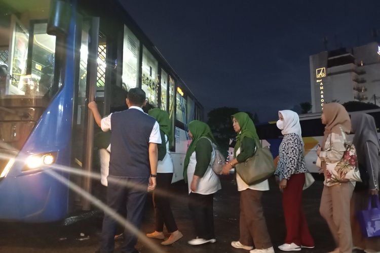 Peron 6–8 Stasiun Bogor Ditutup, Ini Alternatif Transportasi ke Jakarta selain KRL