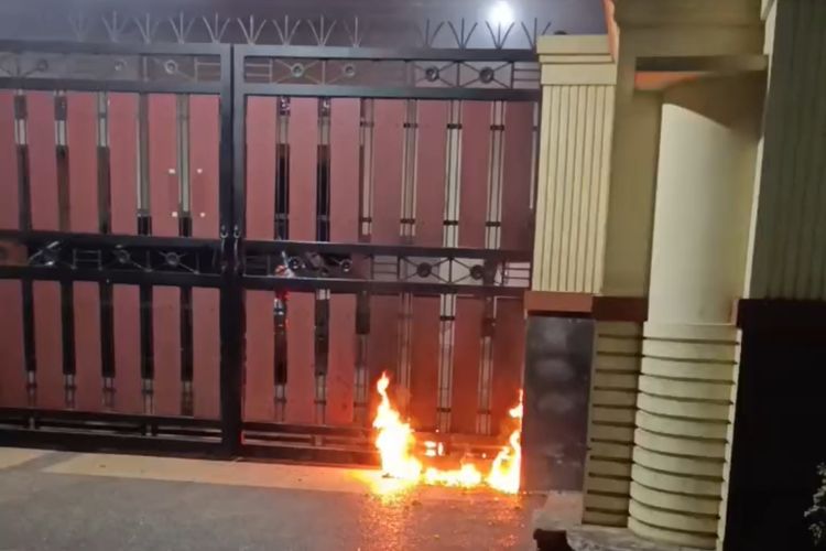 Polisi Buru Dua Pelaku Pelempar Bom Molotov ke Rumah Pengacara di Ciracas Jaktim