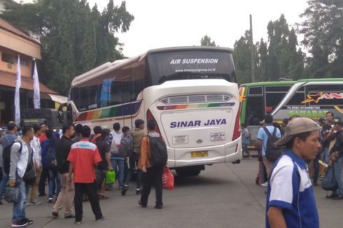 Porter Terminal Kampung Rambutan Pergoki Seorang Pria yang Coba Buka Tas Penumpang