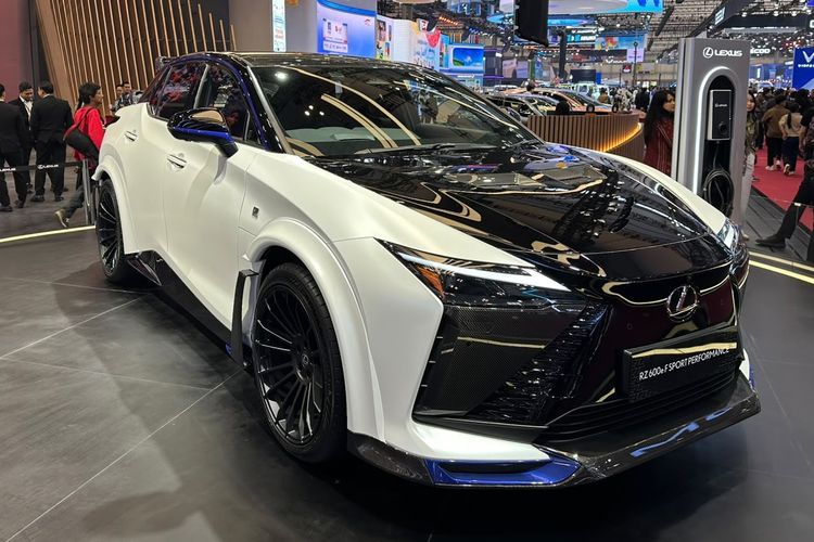 Mobil Listrik Langka: Lexus RZ 600e F Sport Performance Sudah Laku