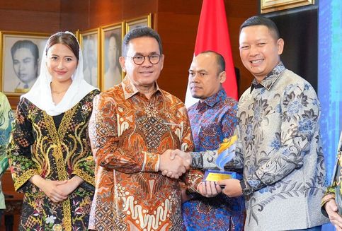 BRI Raih Penghargaan Niaga Werdhitama atas Komitmen Dorong UMKM Tembus Pasar Global