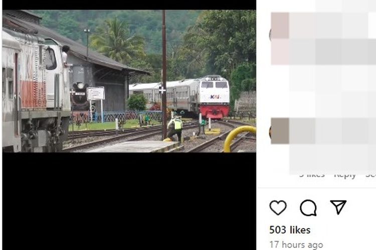 Tangkapan layar aksi heroik petugas stasiun melakukan penyelamat seorang anak kecil yang berada di rel saat kereta hendak melintas.