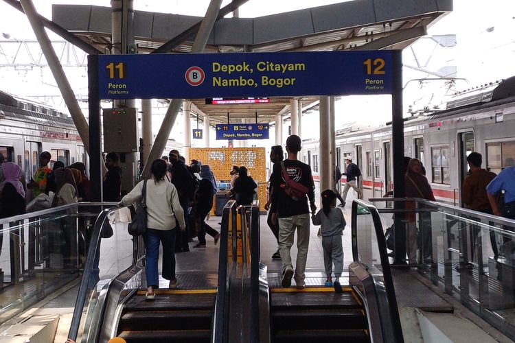 Jadwal KRL Manggarai-Bogor Maret 2025, Paling Malam Pukul 00.15 WIB