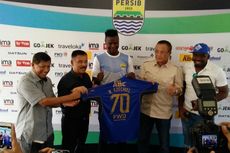 Resmi Direkrut Persib, Ini Kata Ezechiel N'Douassel