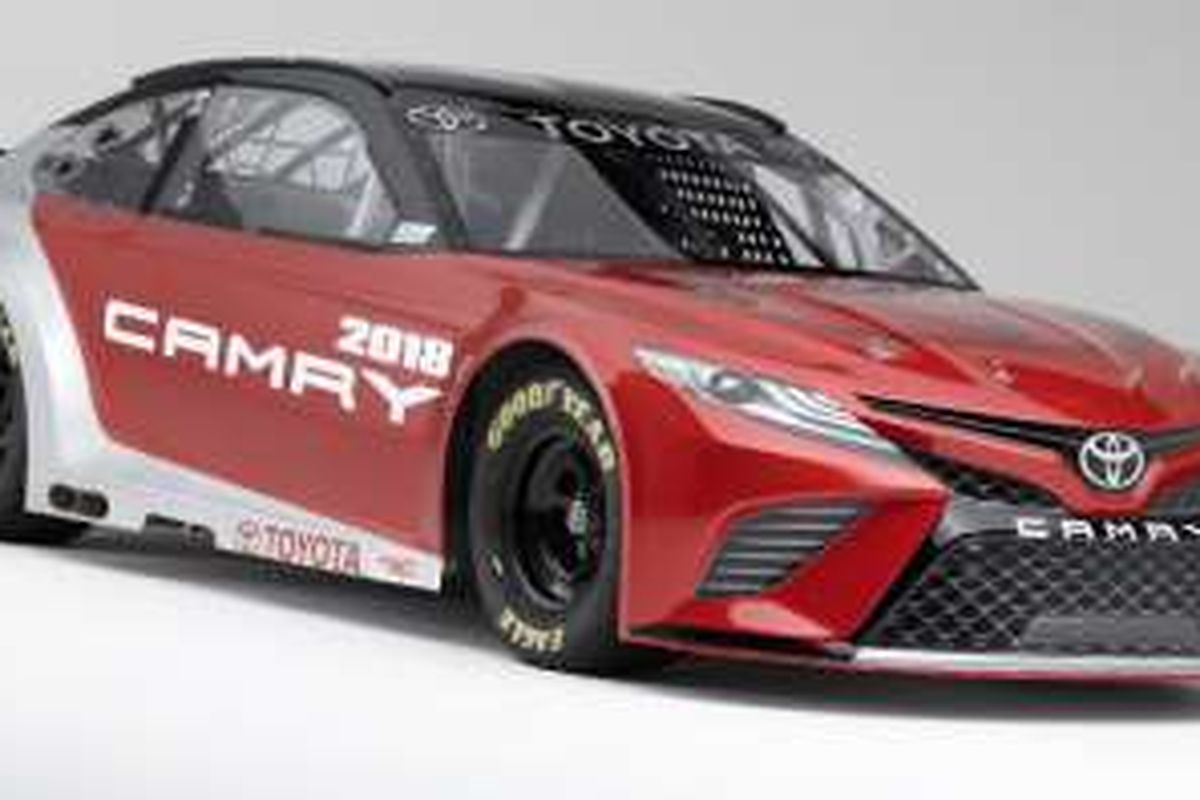 Tampang sangar generasi baru Camry Nascar